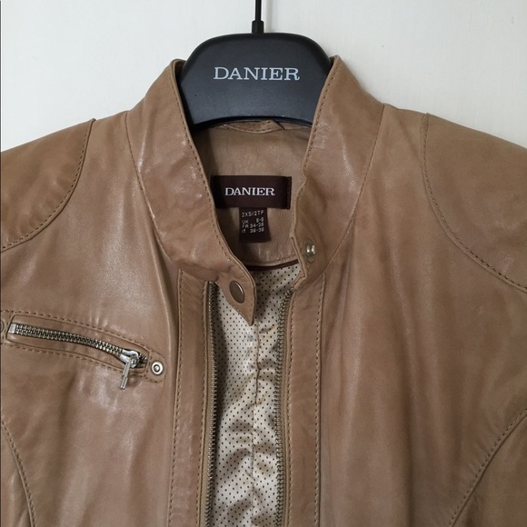 ORIGINAL Danier Leather Womens Biker Style Jacket - Picture 2 of 7